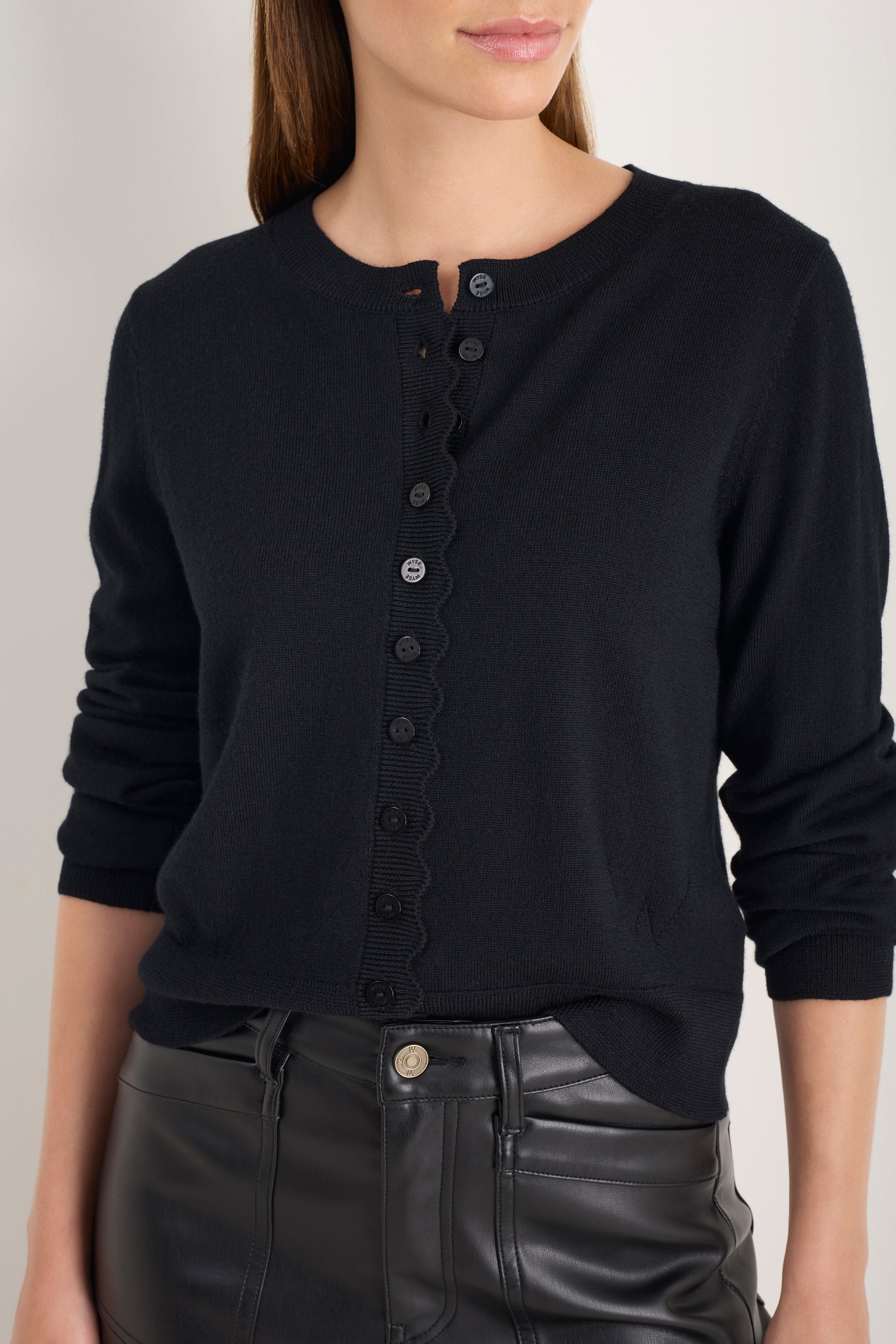 Fleurine Cropped Cardigan - Black