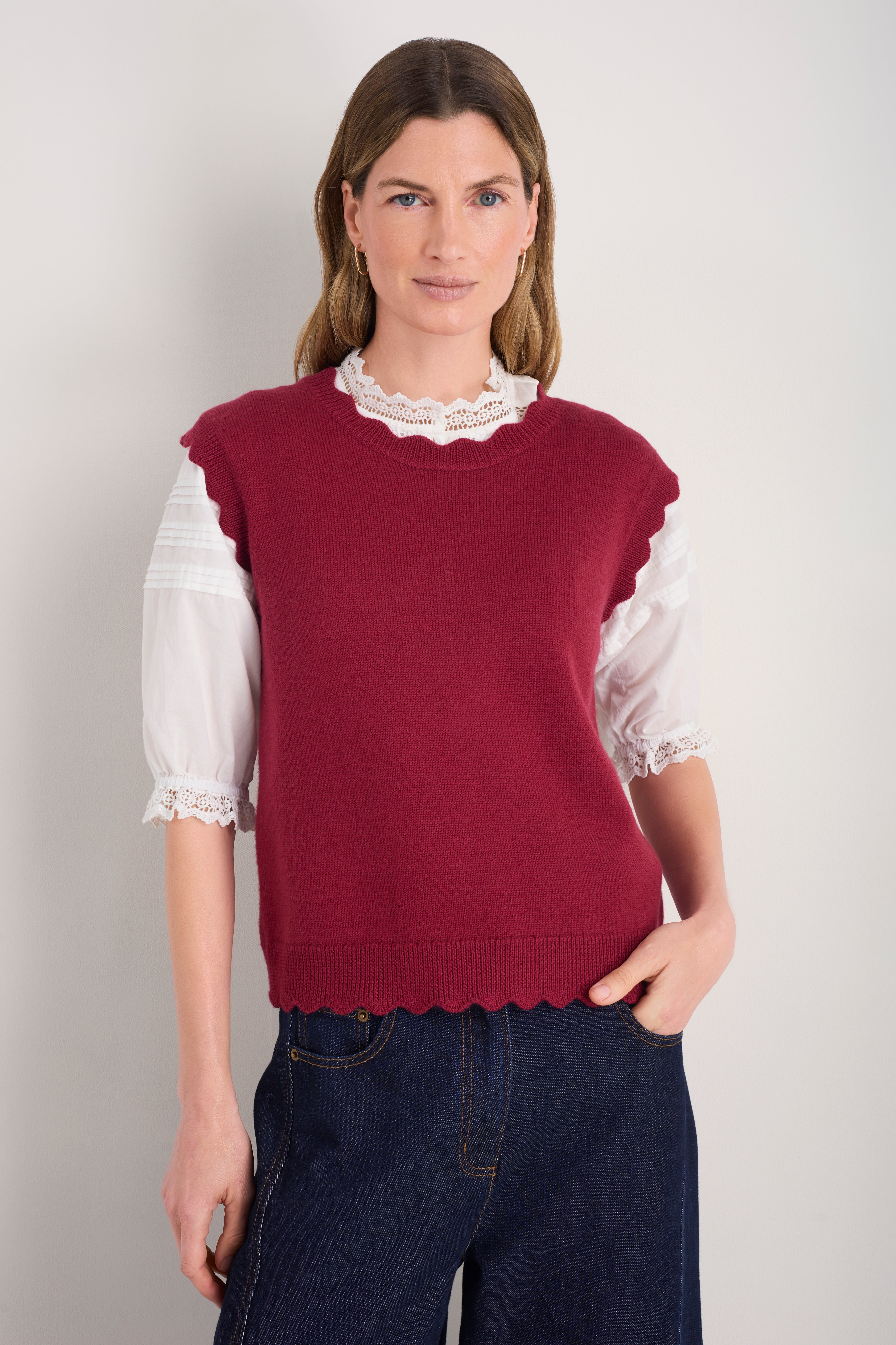 Fleurine Scallop Tank - Pomegranate Red