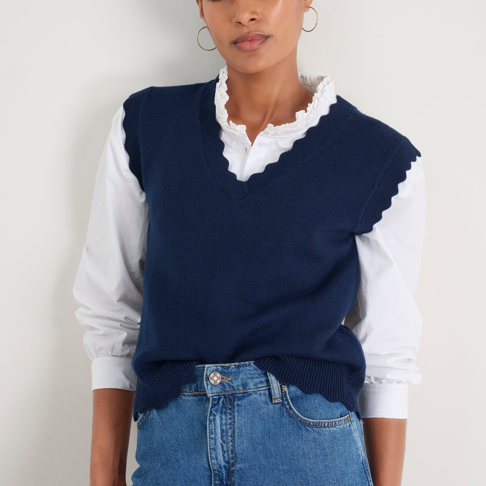 Fleurine Scallop V-Neck Tank - Midnight