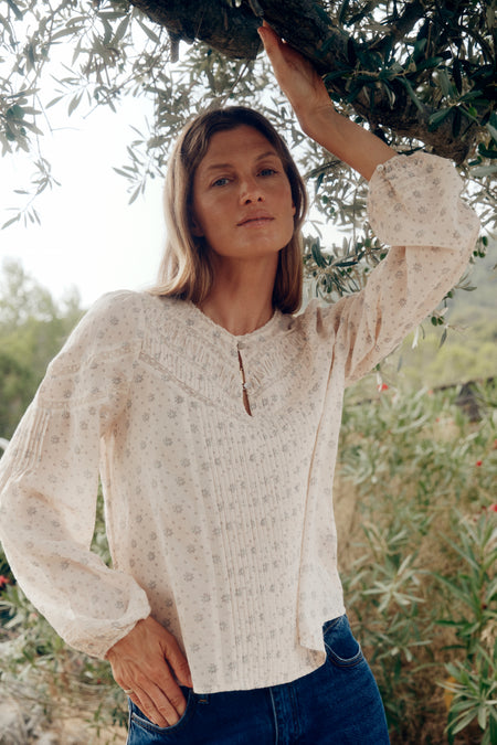 Flora Blouse - Floral Jacquard
