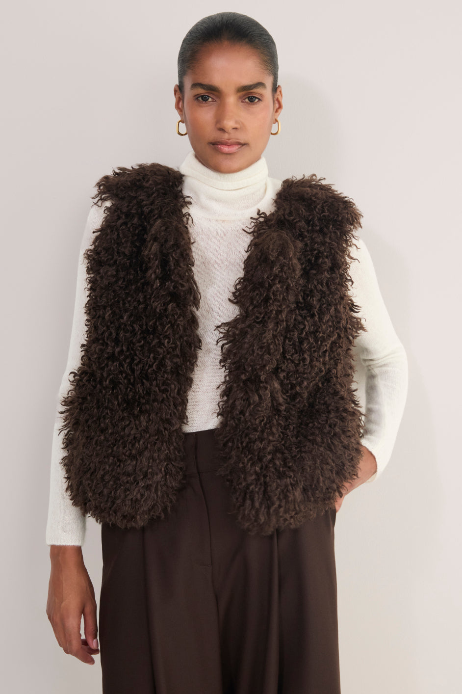 Lara Shaggy Faux Fur Reversible Gilet - Chocolate/Leopard