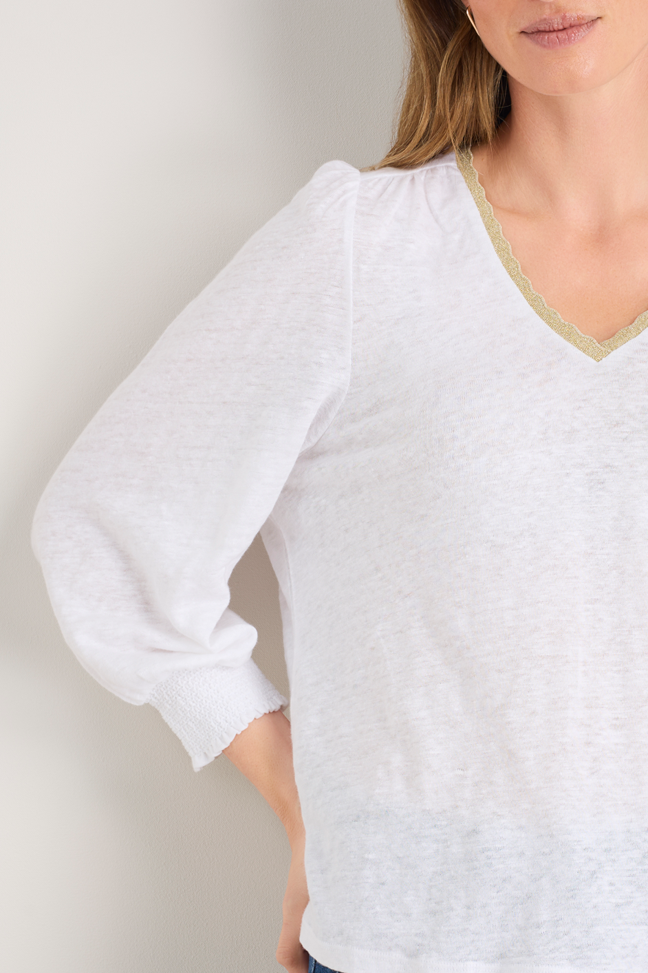 Lily Linen 3/4 V-Neck Top - White