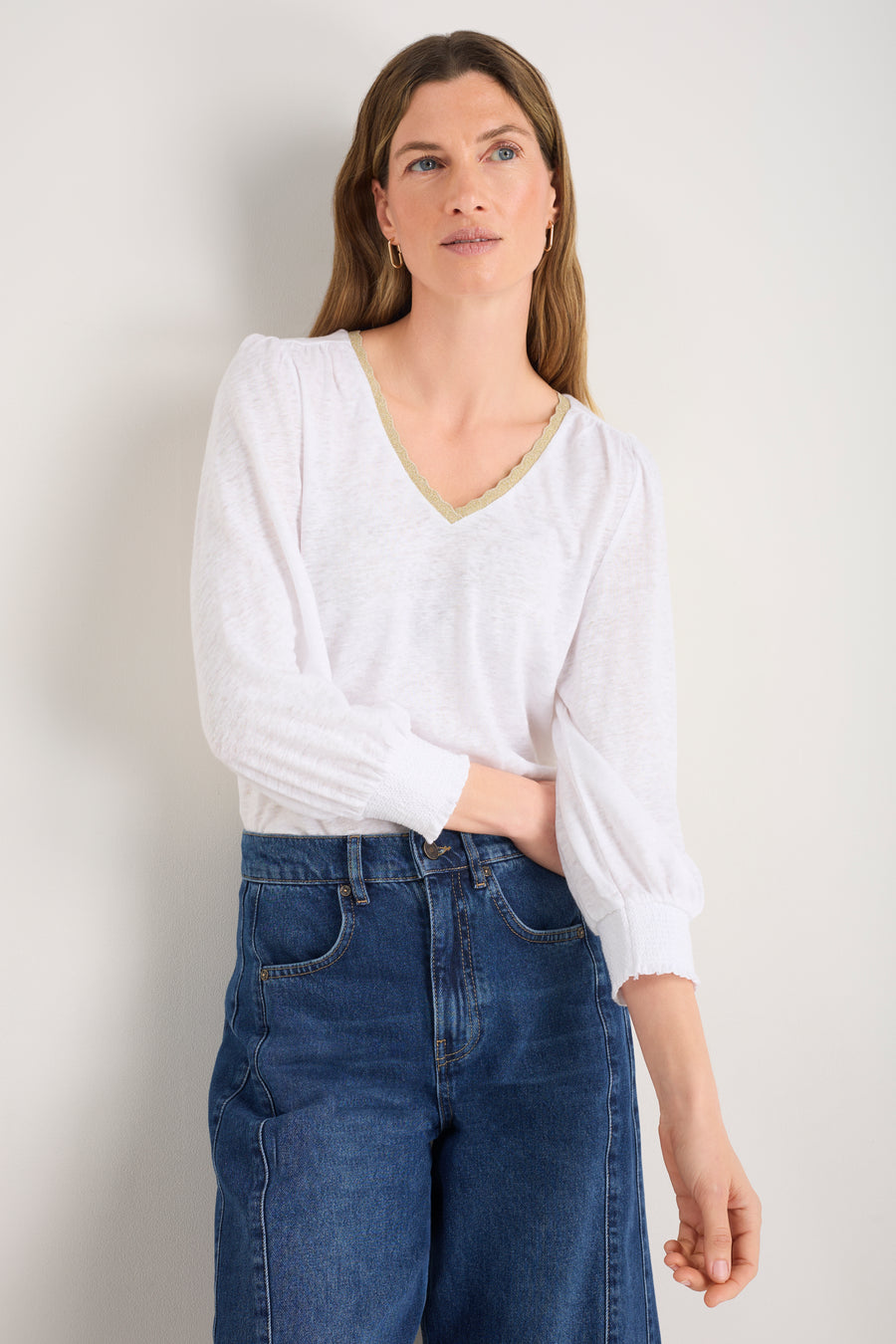 Lily Linen 3/4 V-Neck Top - White