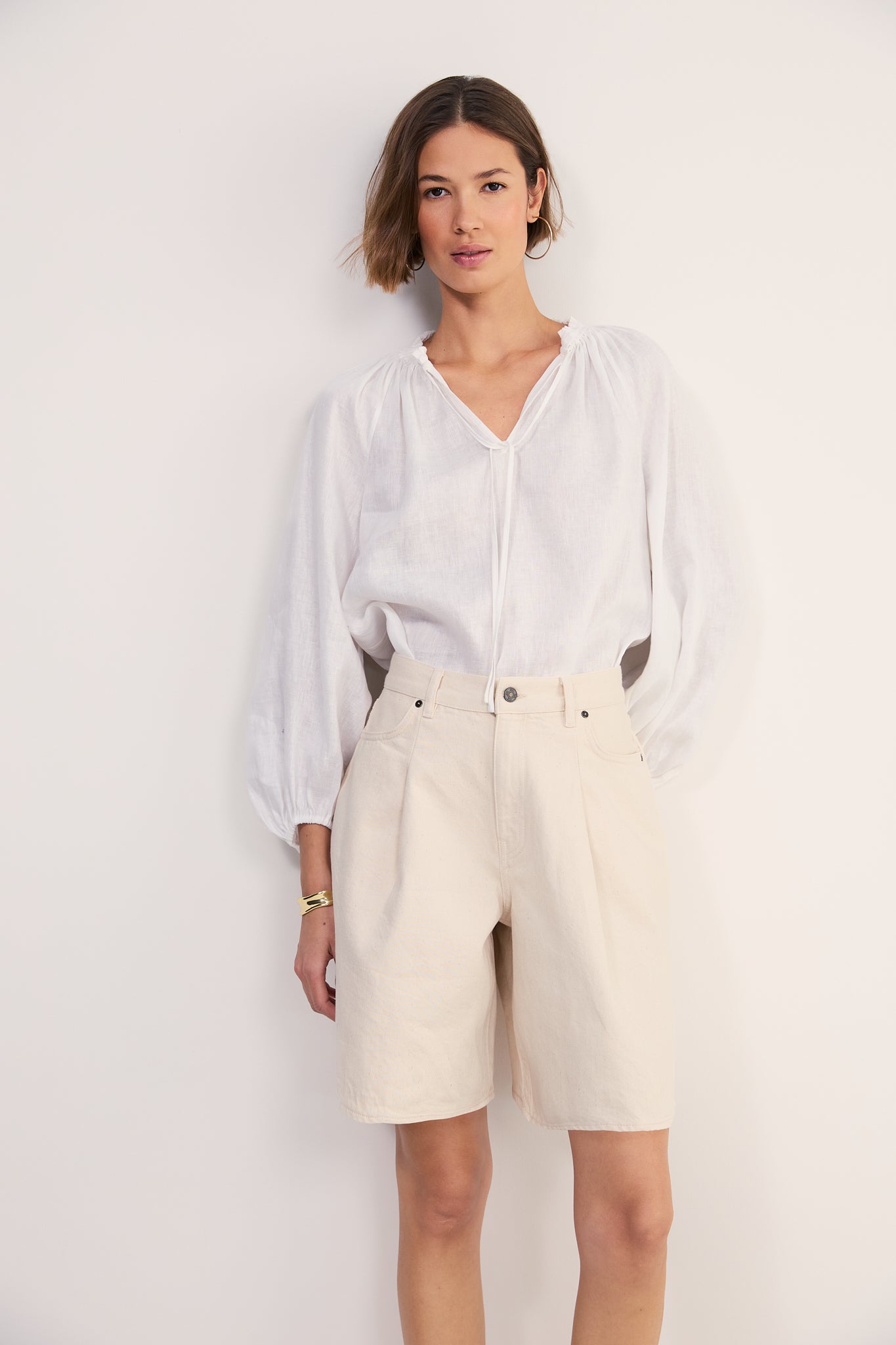 Lula Pleat Front Denim Long Short - Ecru