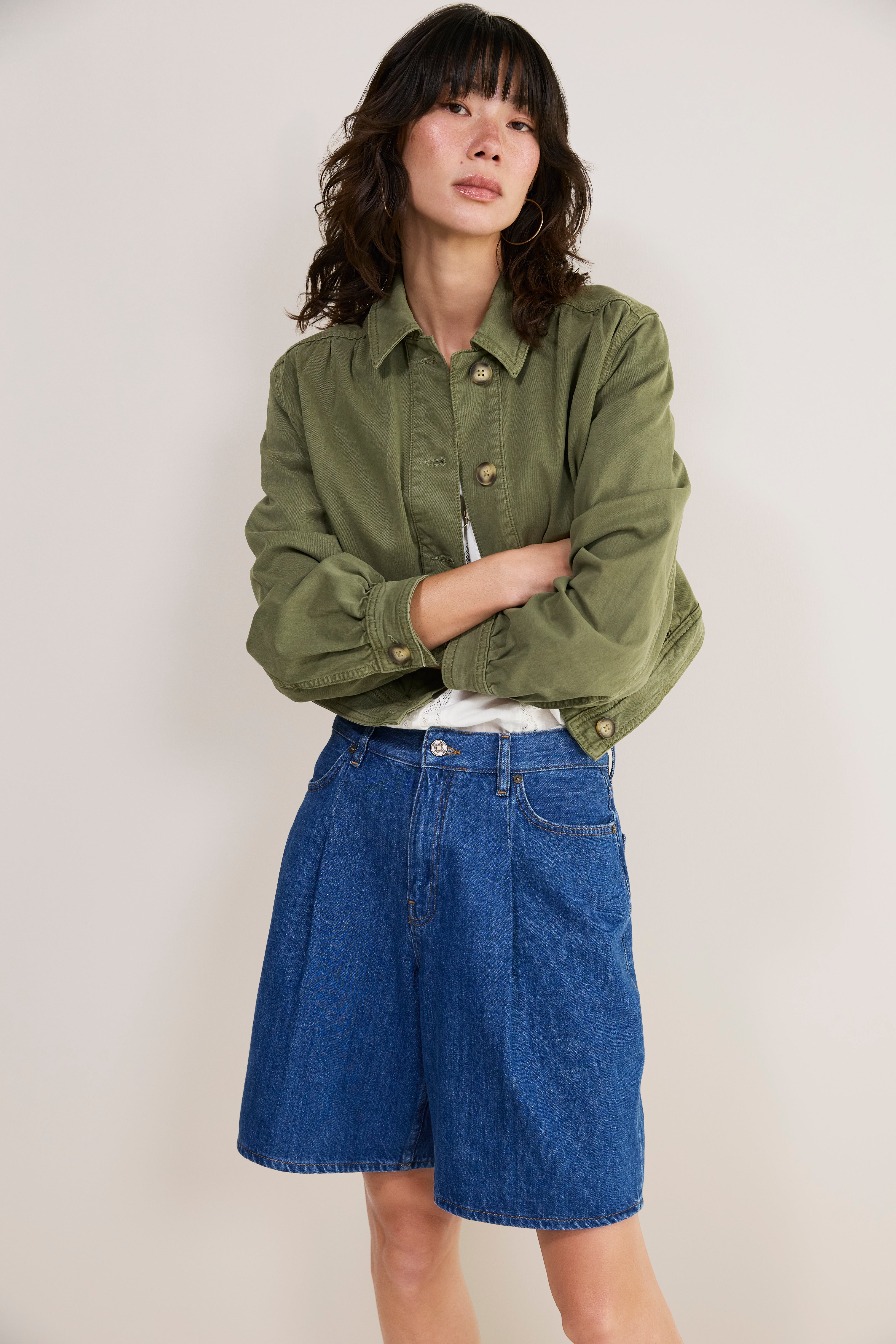 Lula Pleat Front Denim Long Short - Mid Wash