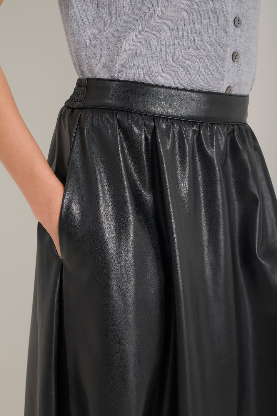 Mollie Faux Leather Skirt - Black