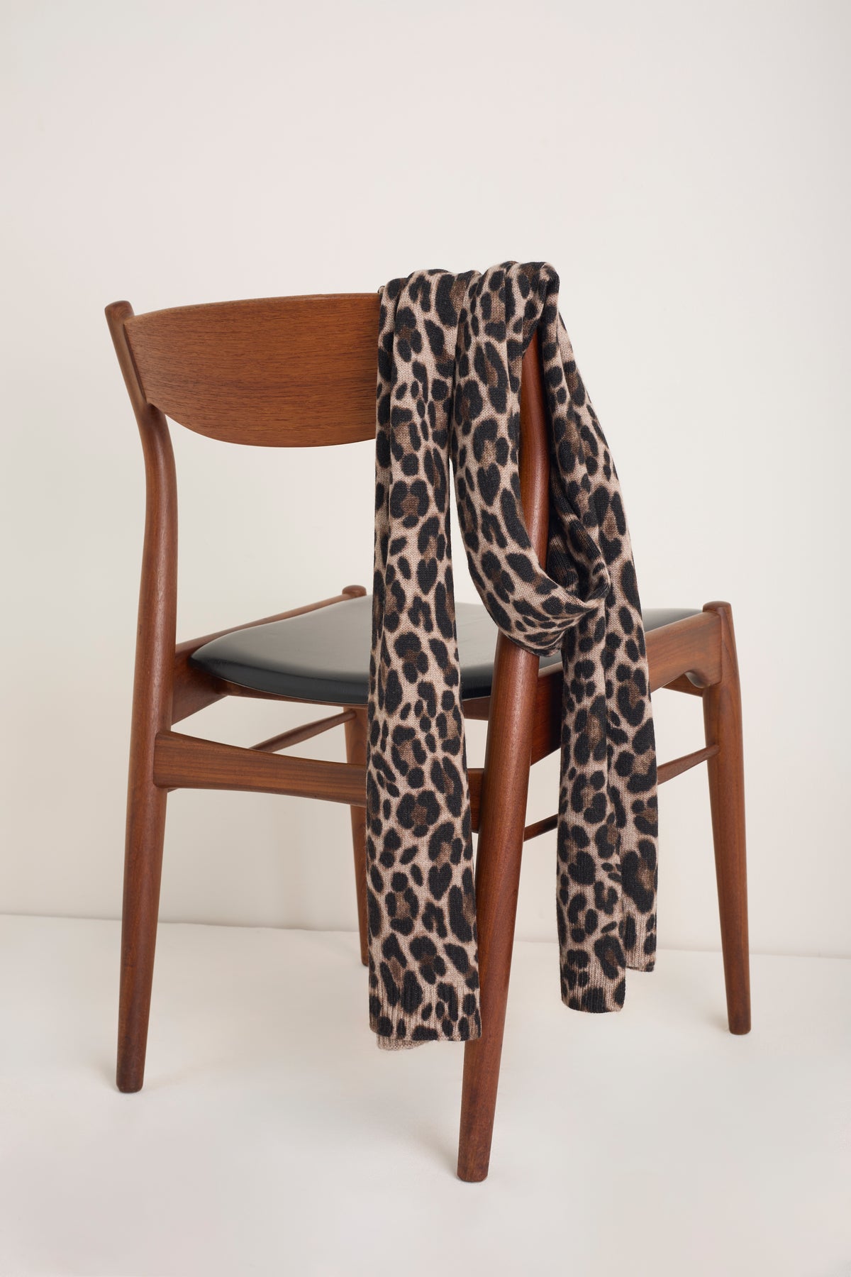 Reeva Scarf - Leopard